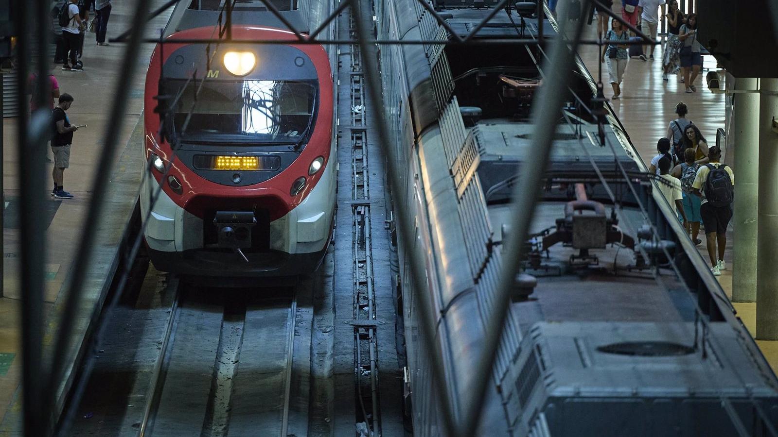 La Comunidad de Madrid adaptará su política de transporte según las decisiones del Gobierno