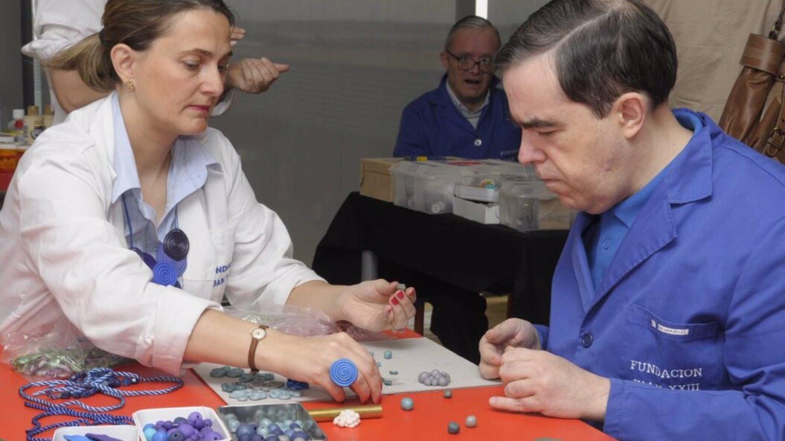 El Ayuntamiento de Madrid prorroga la atención a personas con discapacidad en Villaverde y Navas de Tolosa