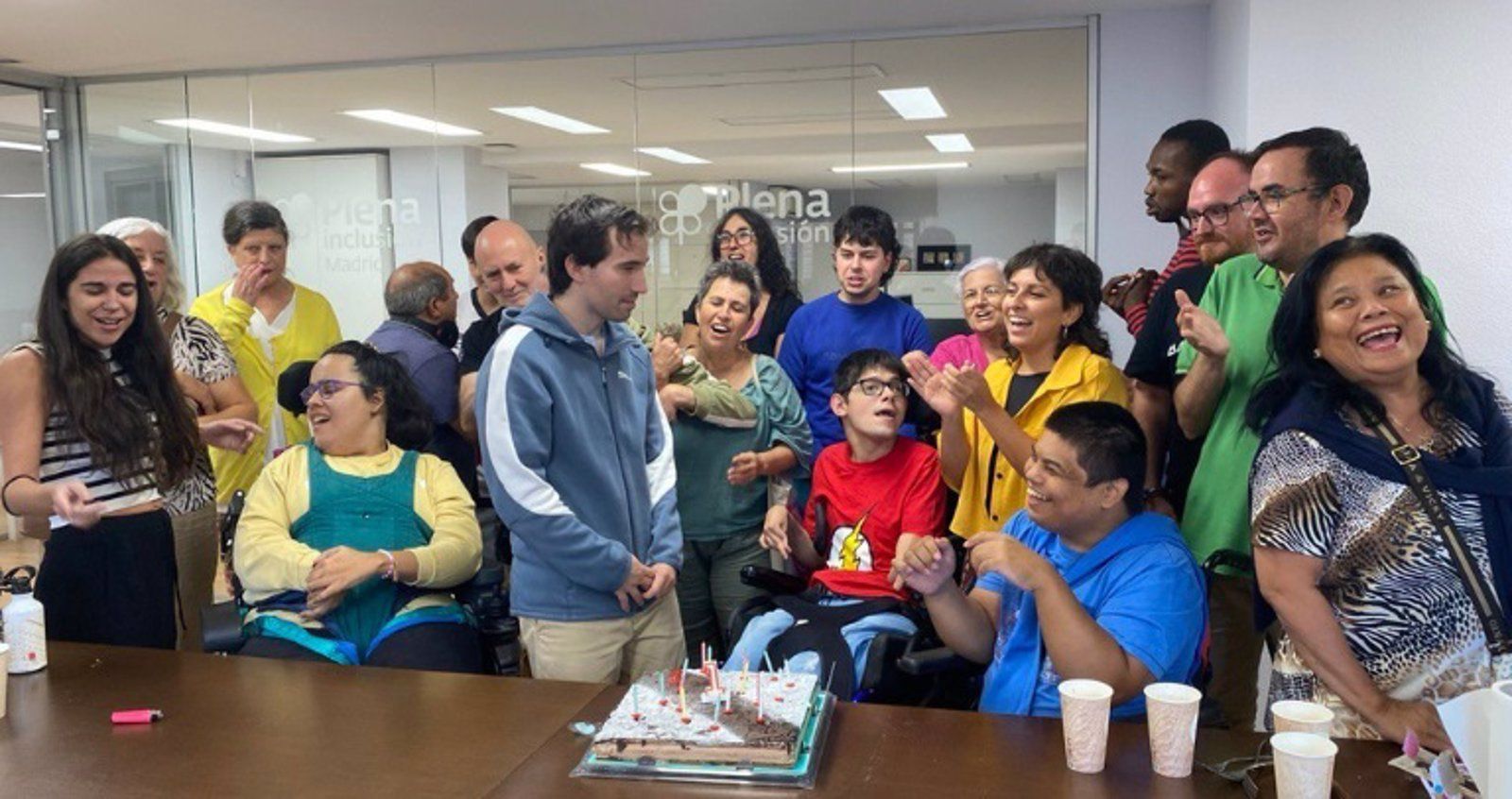 La Oficina de Vida Independiente regional impulsa la autonomía de personas con discapacidad