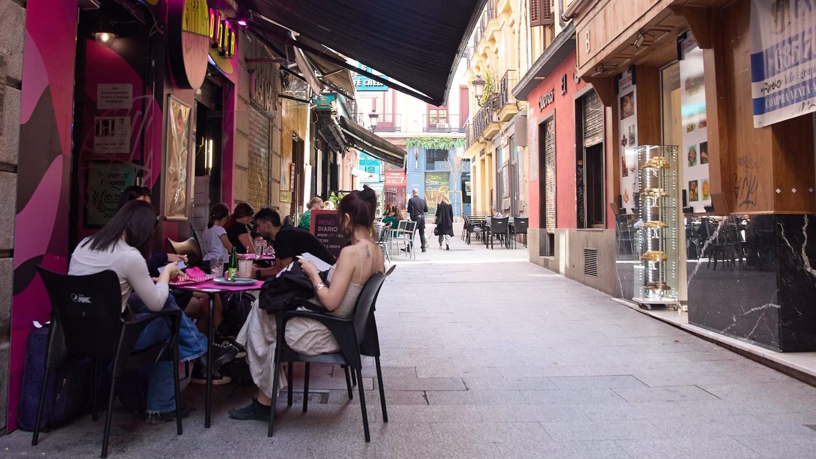 Las ventas del sector servicios en Madrid caen un 1,2% en agosto pero la ocupación en el sector crece un 2,1%