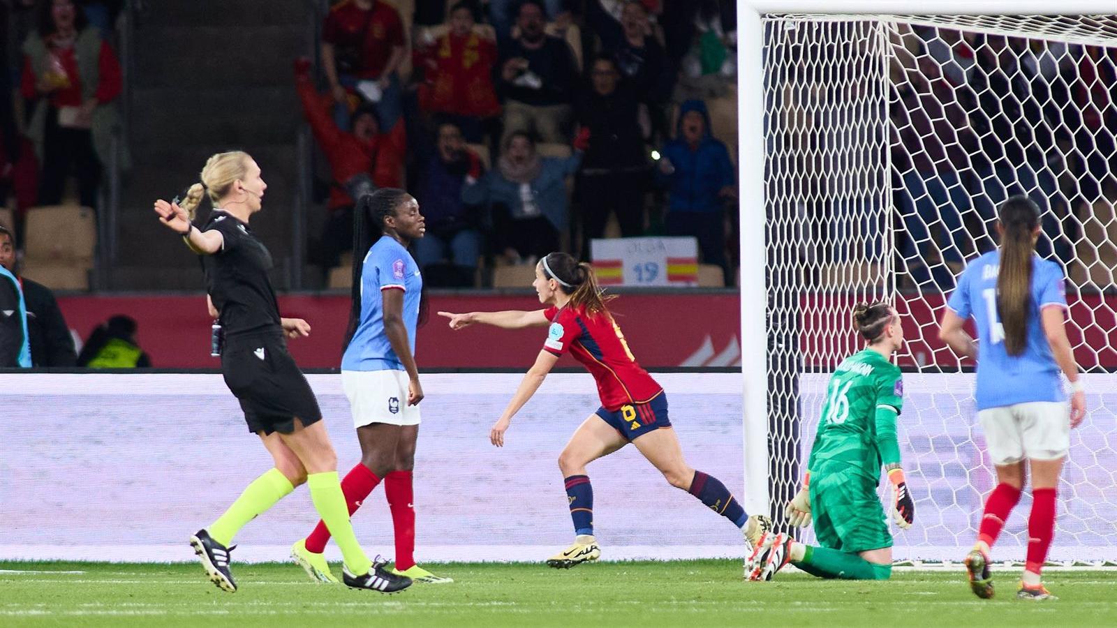 La selección española femenina jugará contra Francia en diciembre