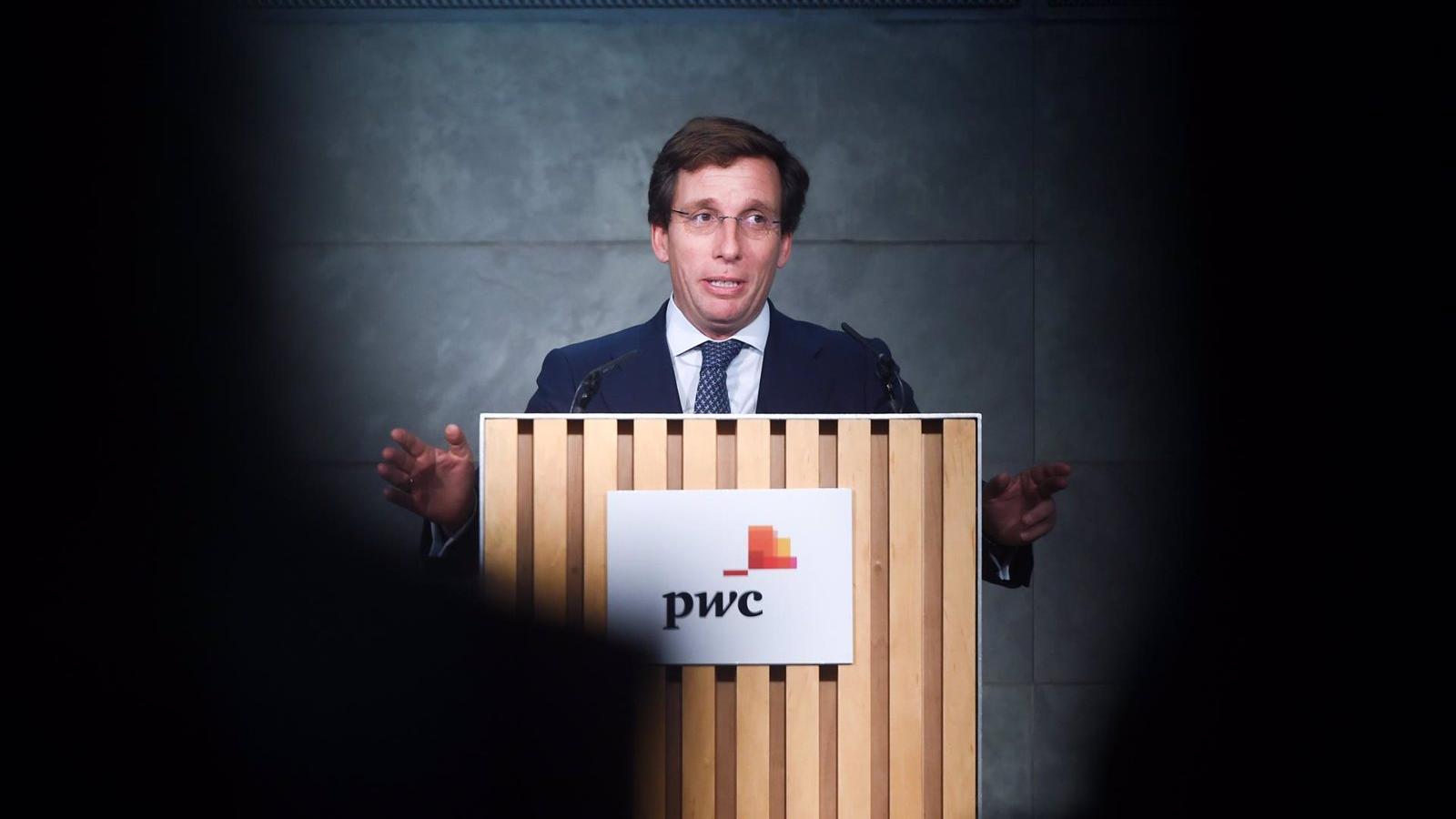  Almeida respalda a Ayuso tras su negativa a reunirse con Sánchez