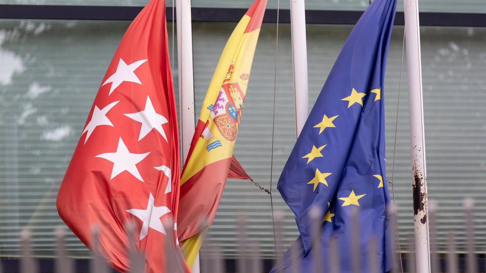 La Comunidad formará a un centenar de profesores y directores en la asignatura optativa Unión Europea