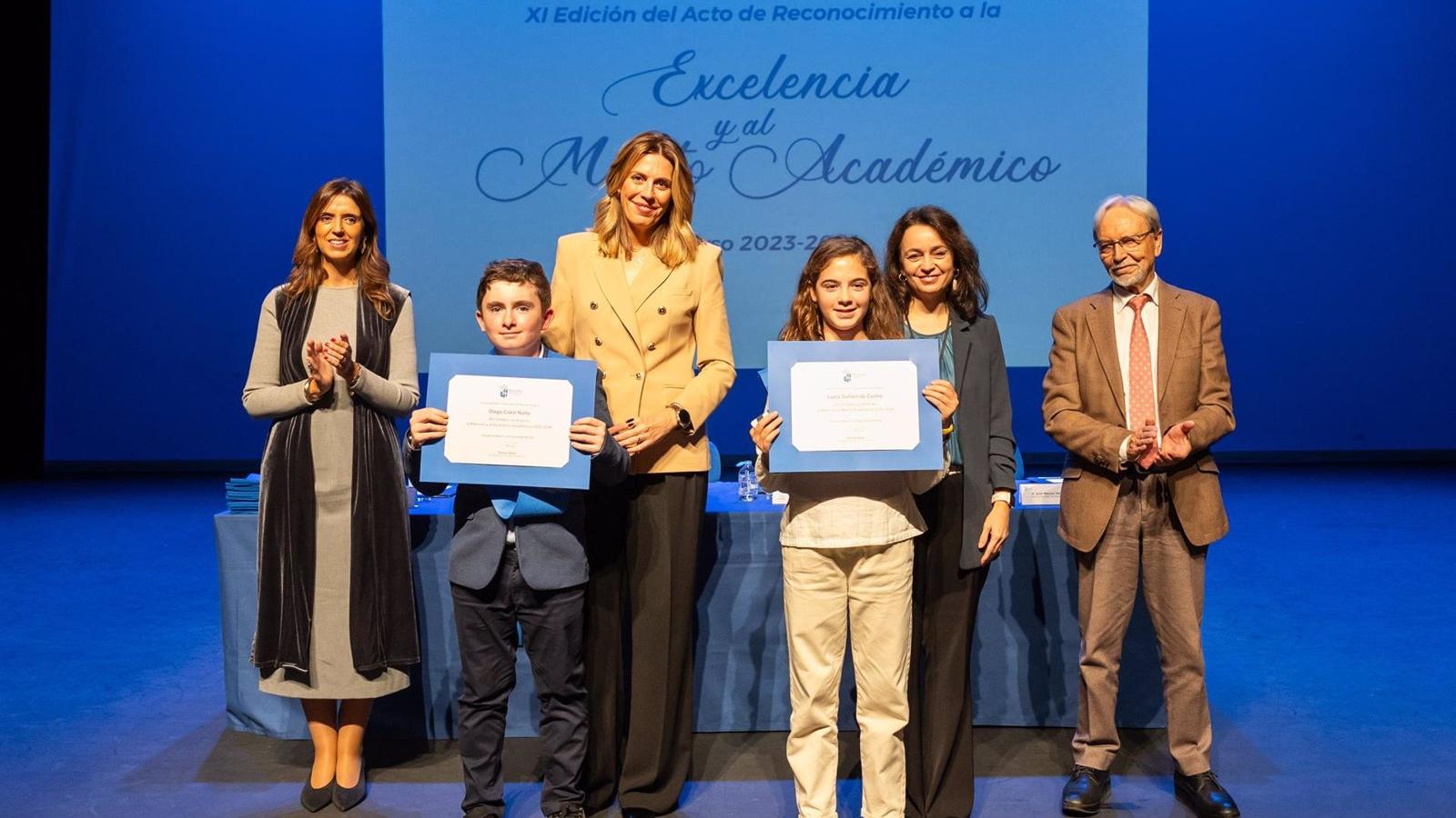 Pozuelo premia la excelencia académica y el esfuerzo destacado de sus estudiantes