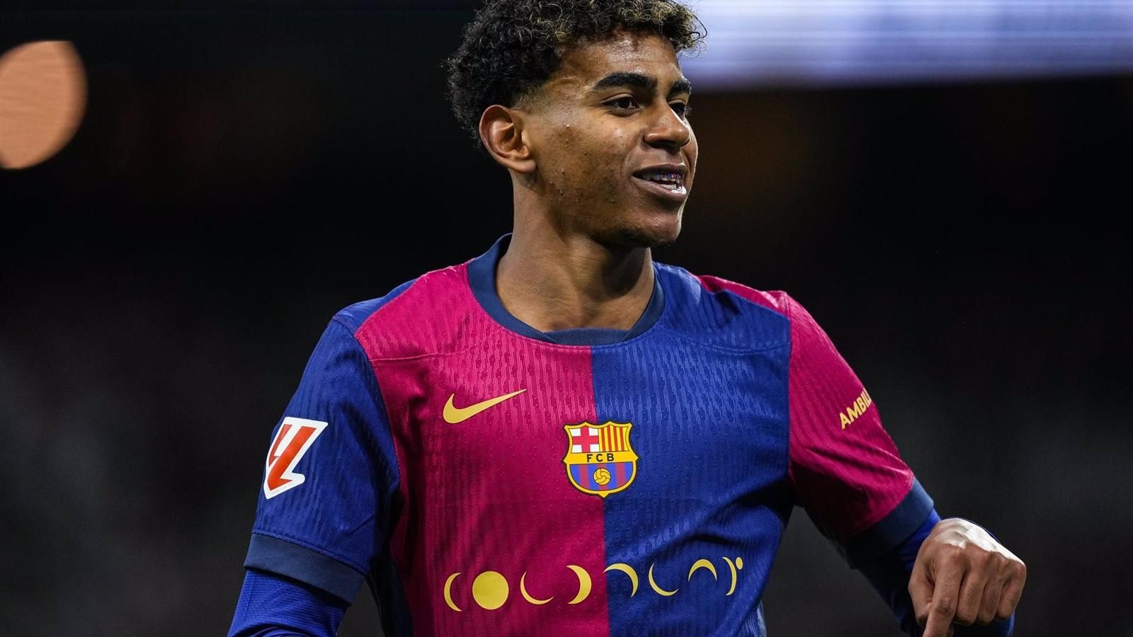 LaLiga aporta nuevas imágenes a la denuncia por los insultos racistas a Yamal y Raphinha en el Clásico