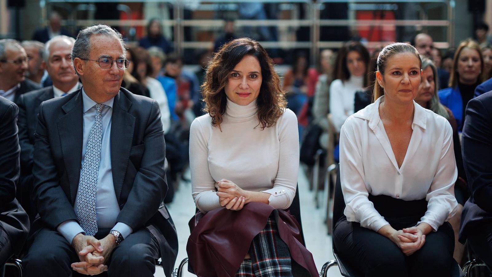 Ayuso anuncia una única cita para la atención temprana en Madrid