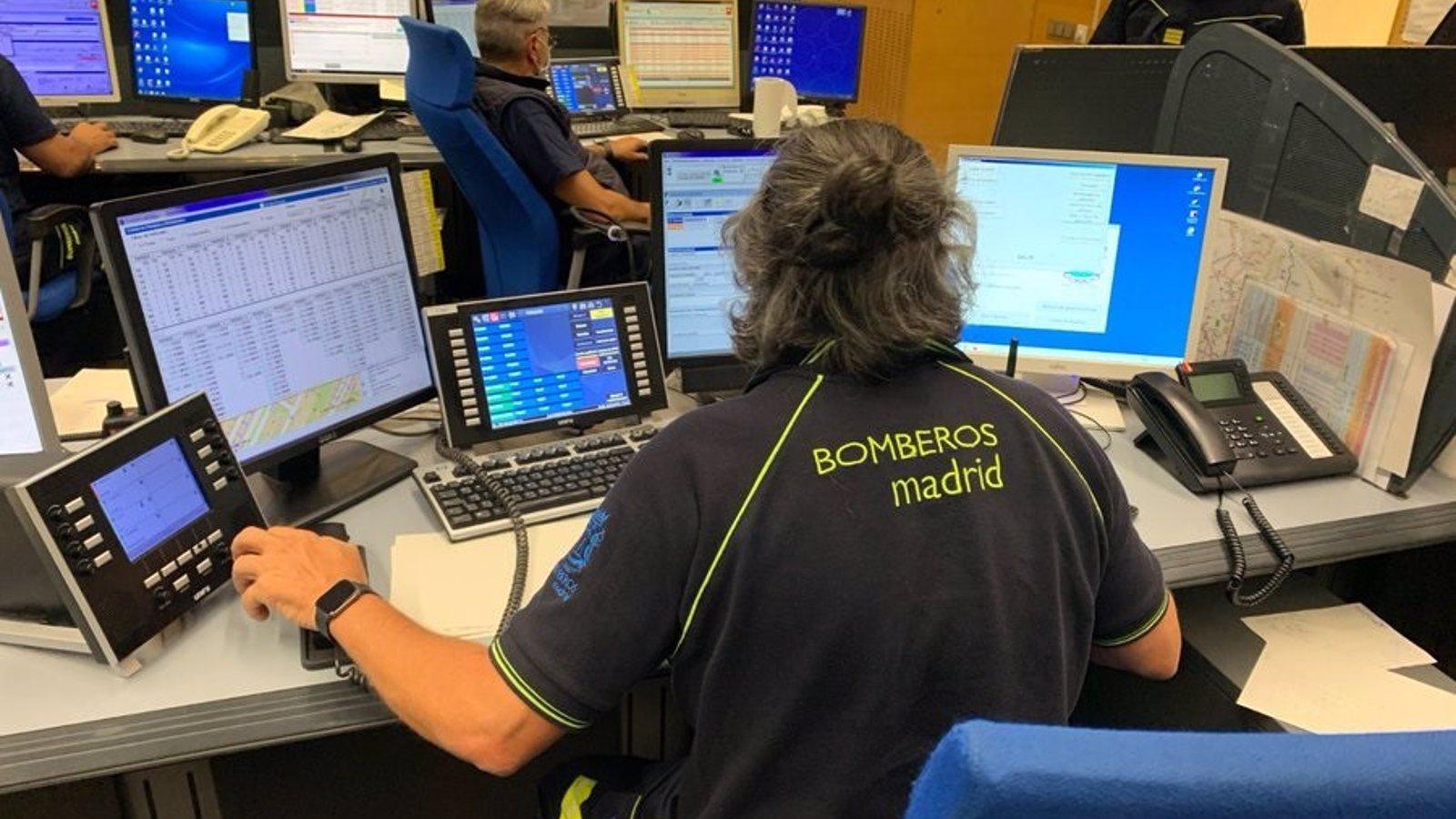 Cerca de cien emergencias atendidas por los bomberos en la capital por la fuerte tormenta