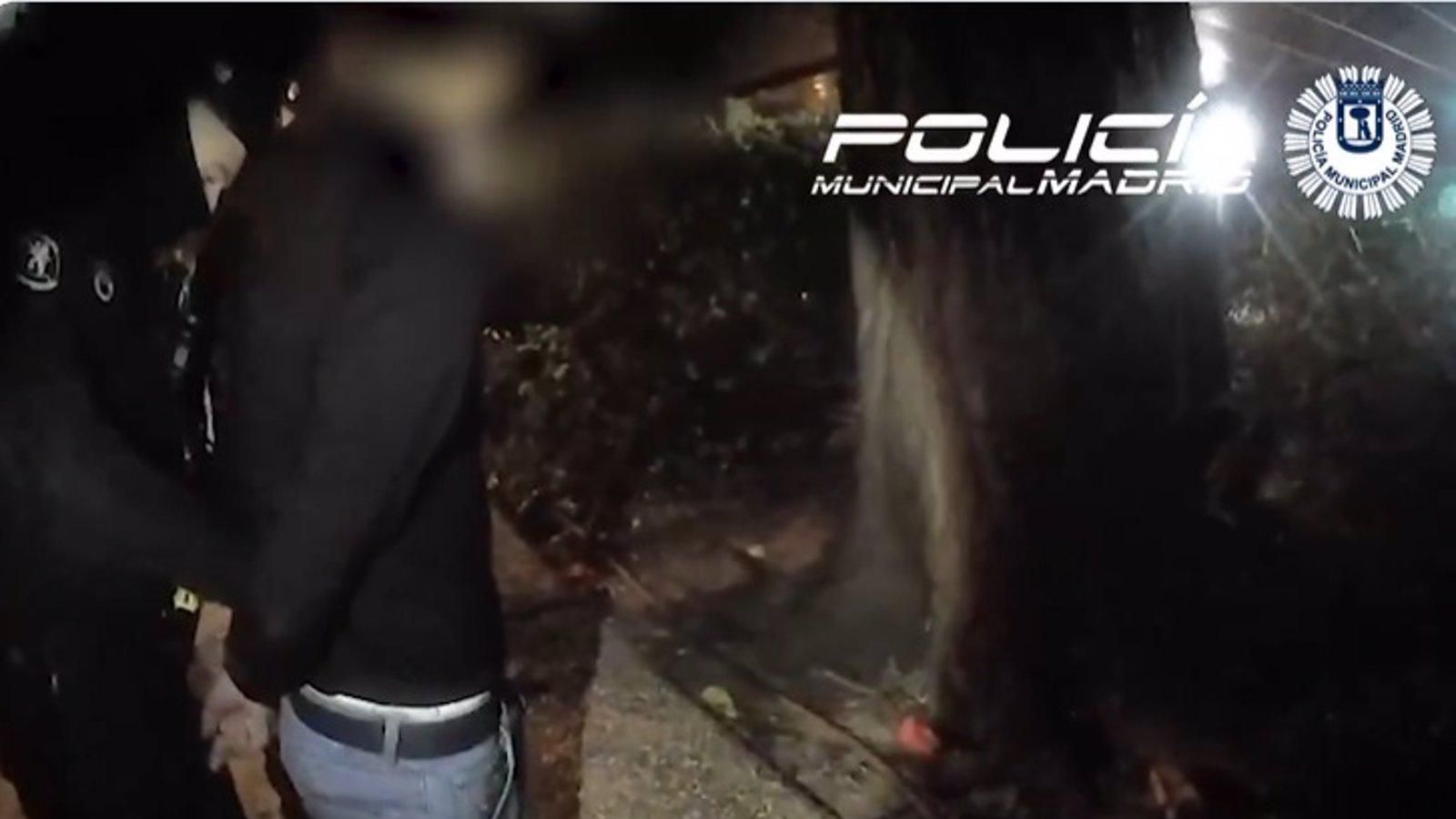 Arrestan a un joven por sustraer una cadena de oro mediante el método Ronaldinho en Tetuán