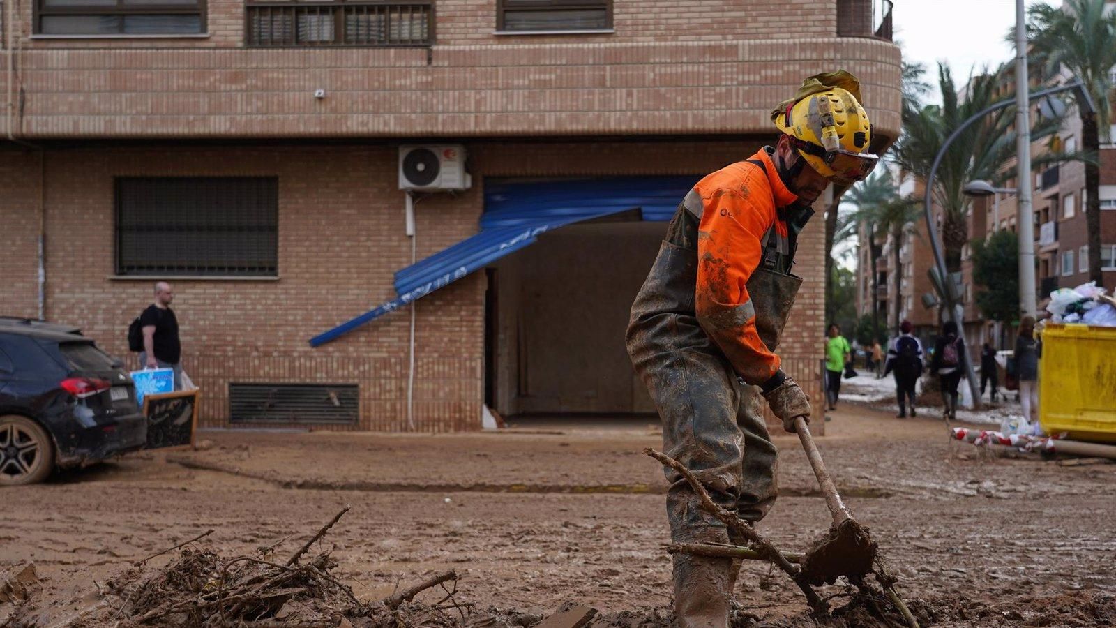Cerca de 14.000 hogares sin suministro de gas y casi 8.000 personas afectadas por problemas de agua tras la DANA