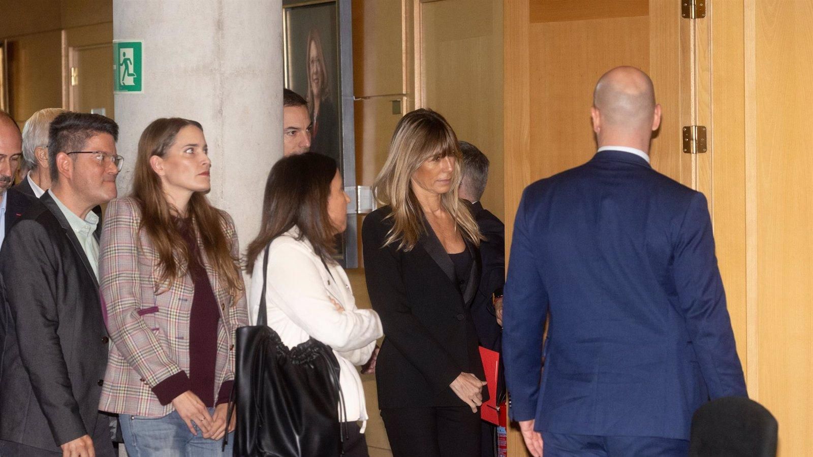 La Comunidad acusa a Begoña Gómez de "ponerse en rebeldía" al no declarar en la Asamblea de Madrid