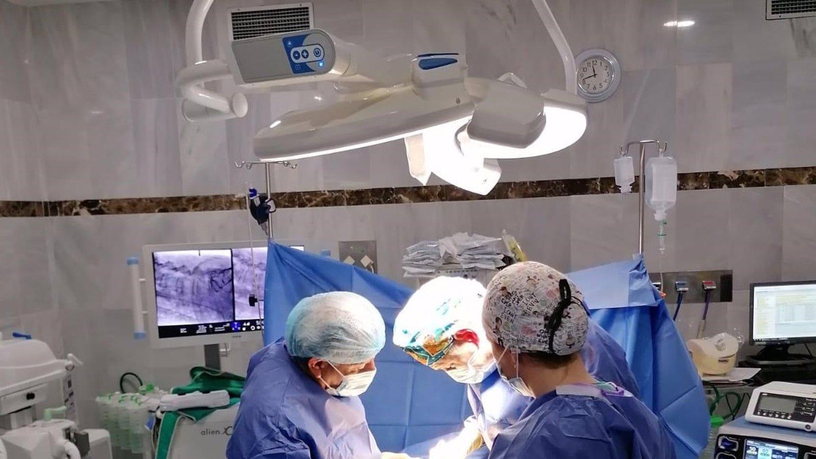 La espera media para operarse en Madrid baja a 49 días, más de diez menos que en septiembre