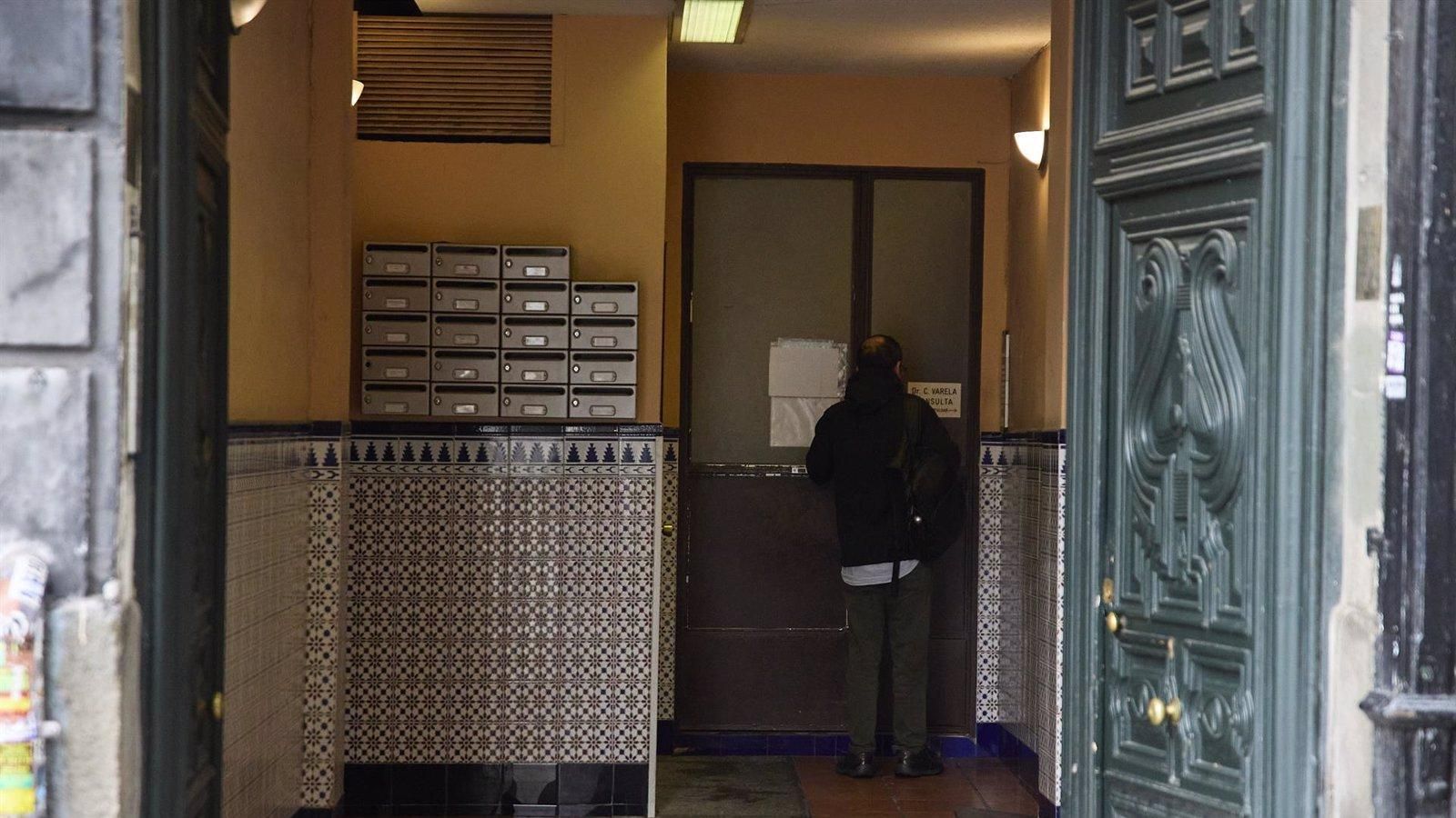 La capital cifra en 16.000 los pisos turísticos dispersos en edificios residenciales