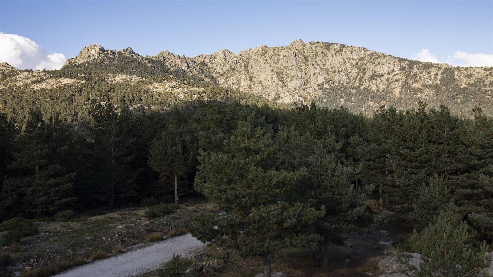 Rescatan a dos excursionistas con hipotermia tras una ruta mal organizada en Siete Picos