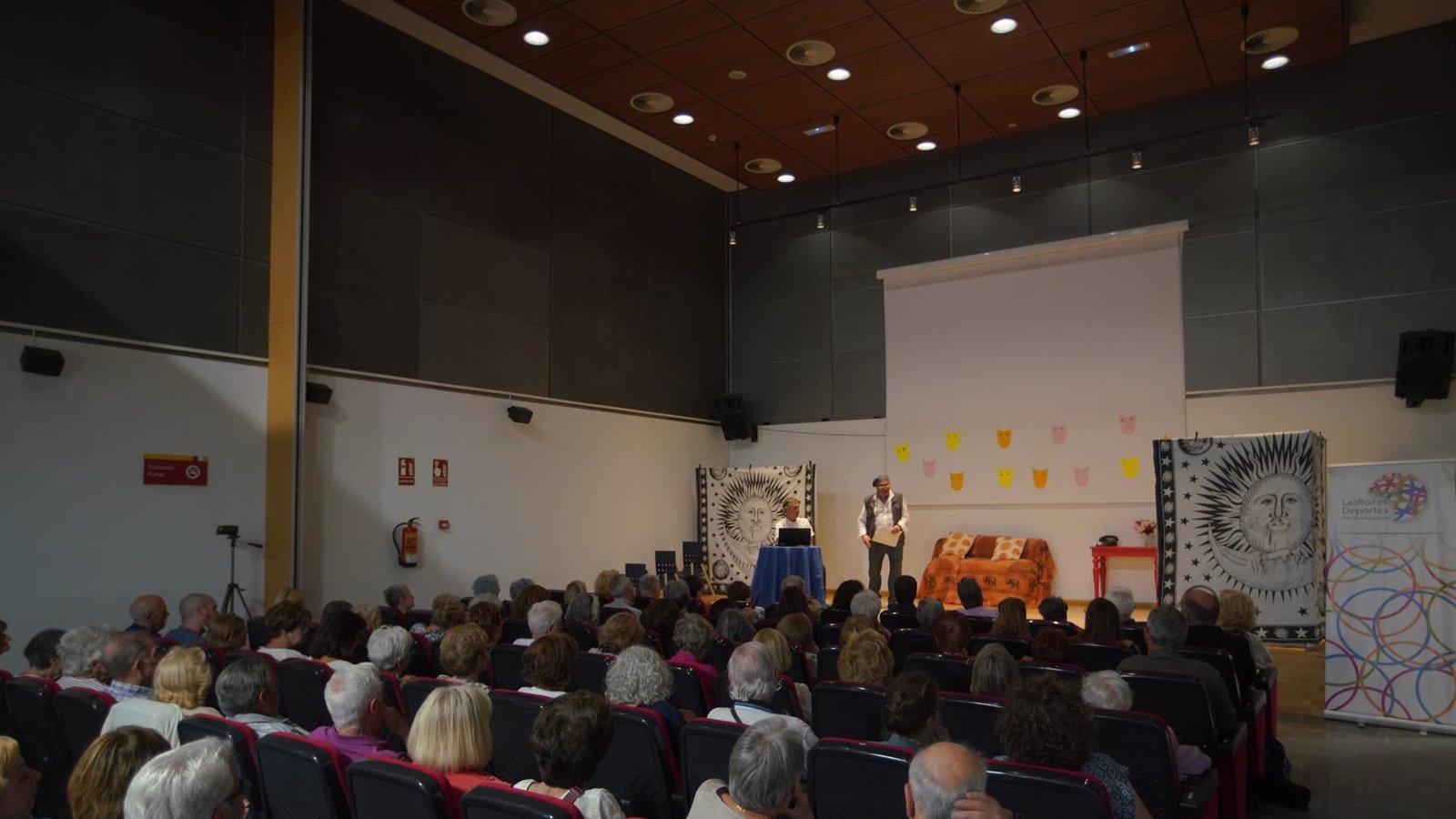 Las Rozas lanza una iniciativa de voluntariado artístico en residencias