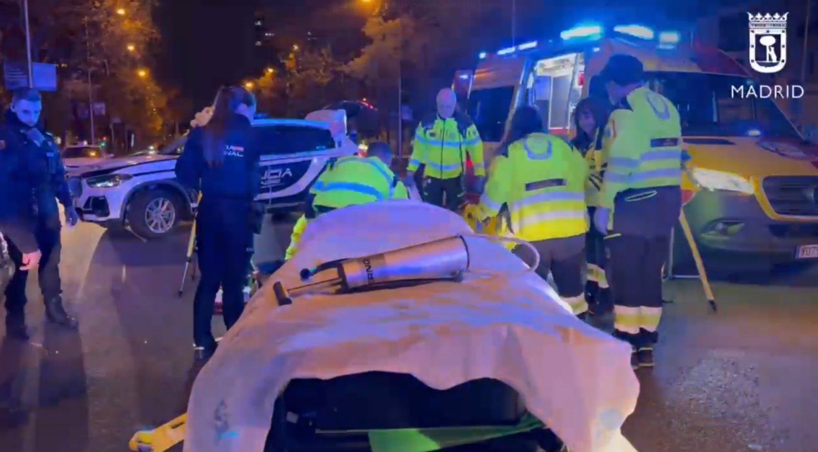 Un motorista resulta gravemente herido tras colisión en el Paseo de la Castellana