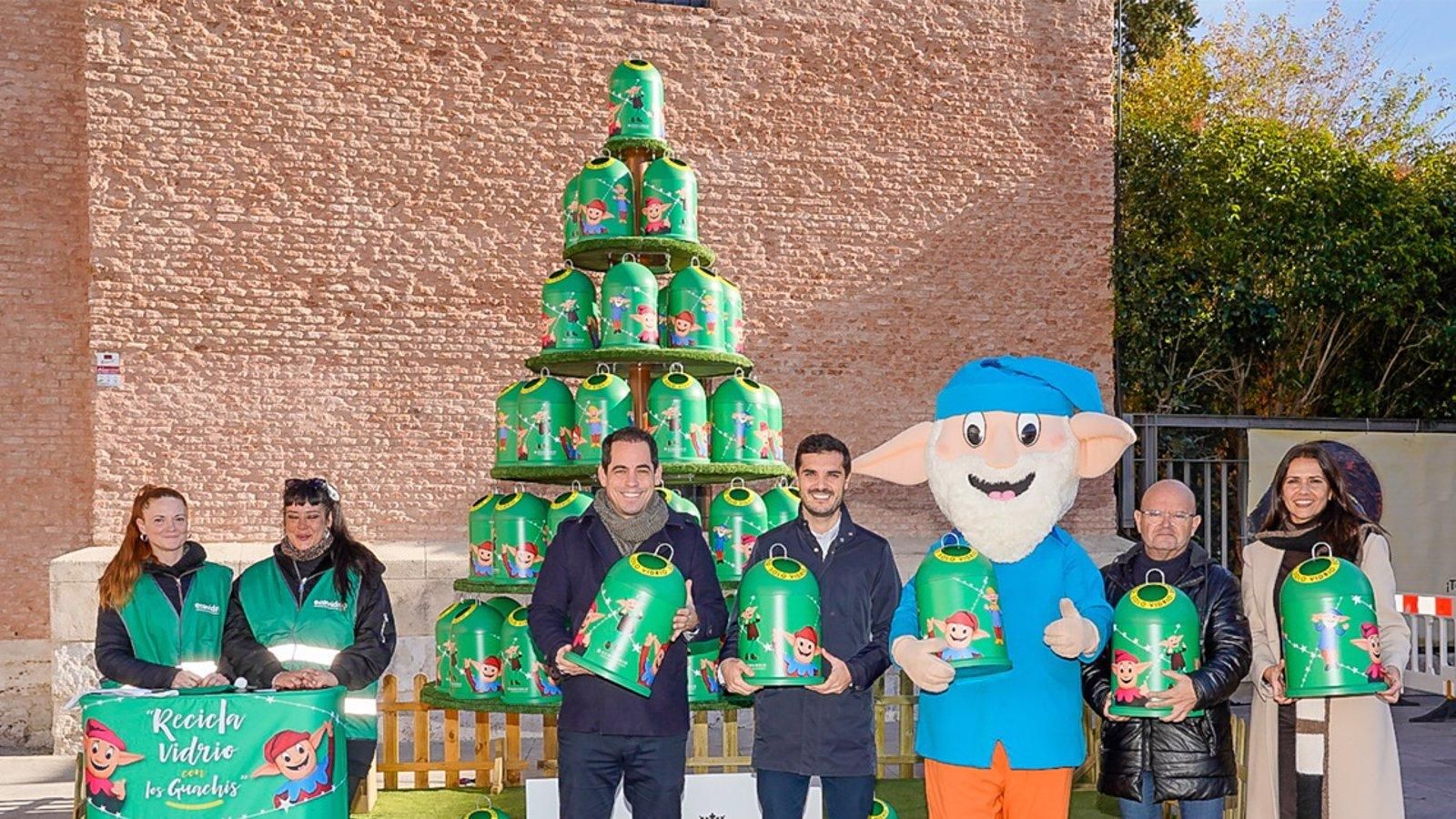 Ecovidrio inicia una campaña de reciclaje en Torrejón con el sorteo de 100 miniglús de los Guachis