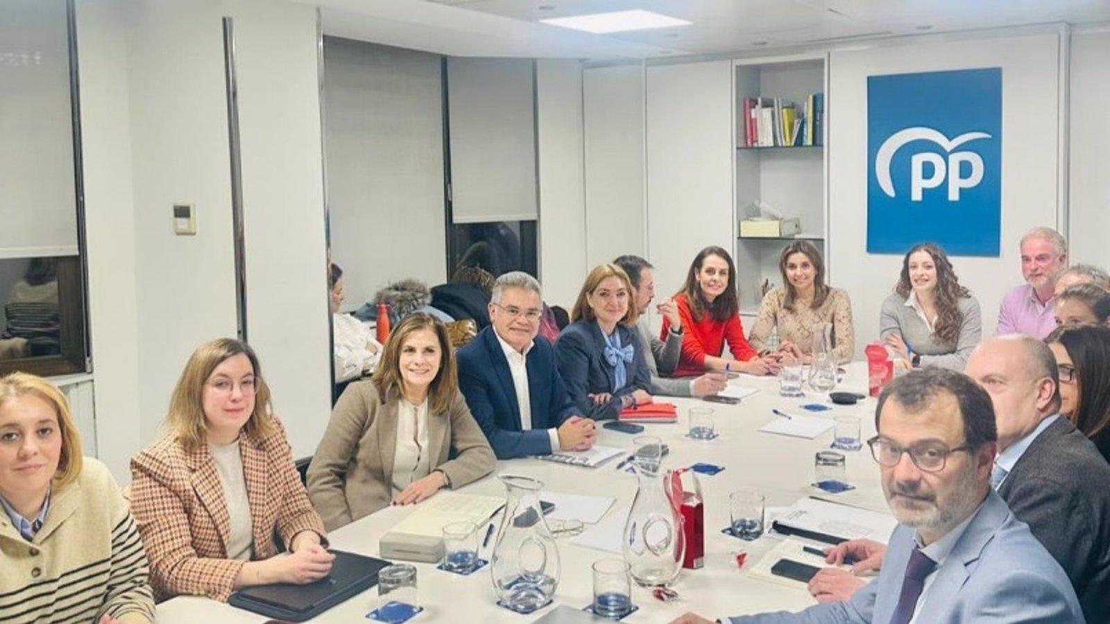 El PP impulsa su propuesta de EBAU común para 2026