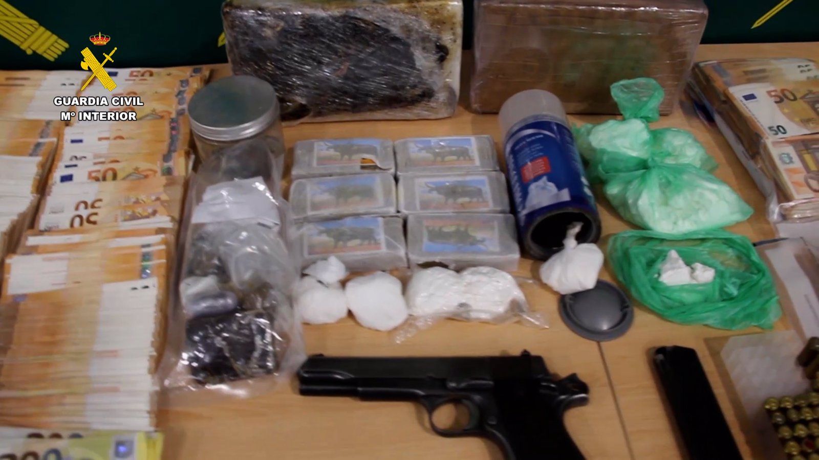 La Guardia Civil desarticula una red de tráfico de cocaína entre Alcalá y Cantabria