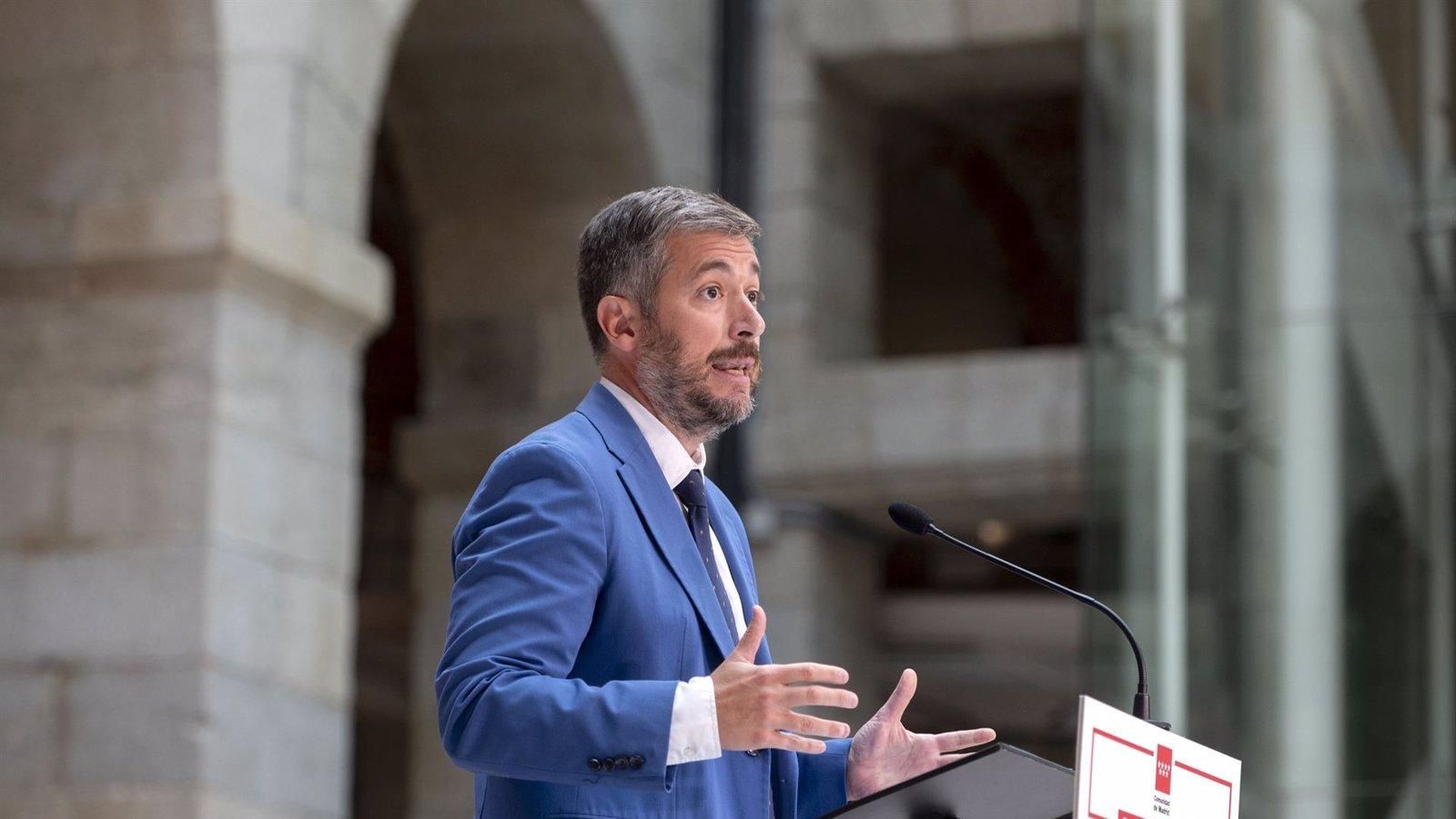 La Comunidad critica el "sanchazo" y pide a los ayuntamientos cumplir con la tasa de basuras