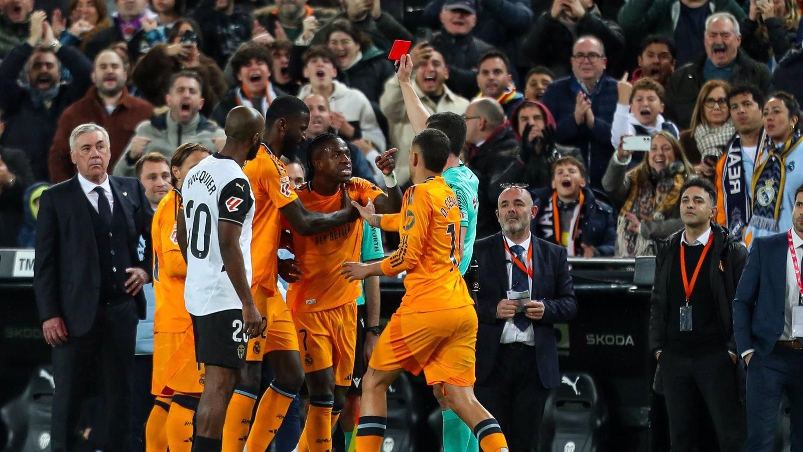 Apelación mantiene la sanción de dos partidos a Vinícius Júnior