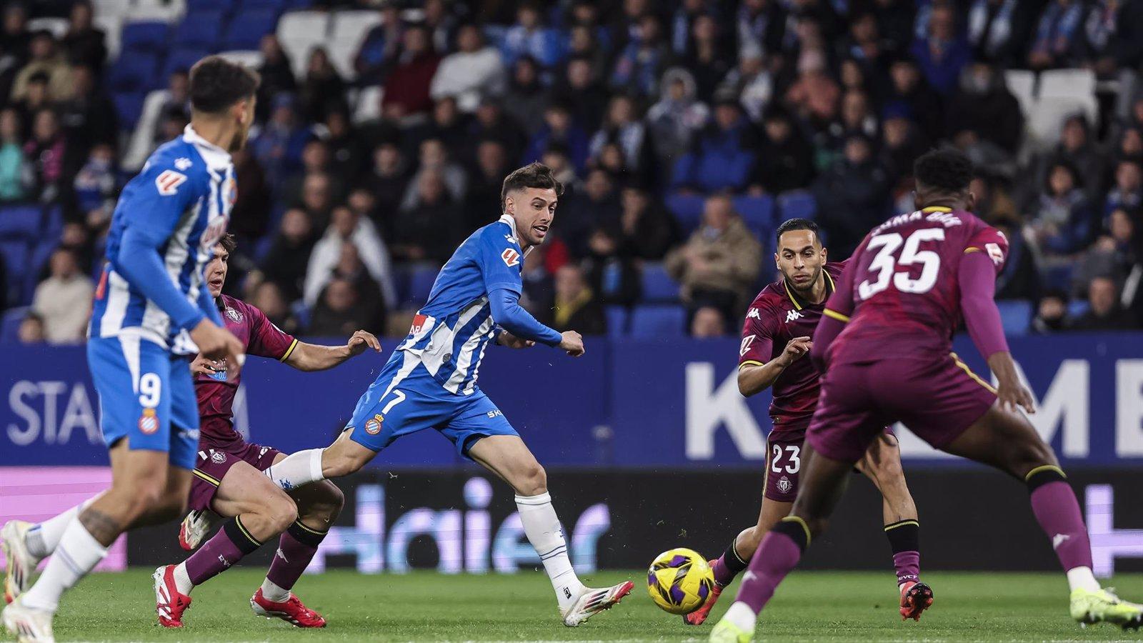 El Espanyol abandona la zona de descenso tras vencer al Valladolid