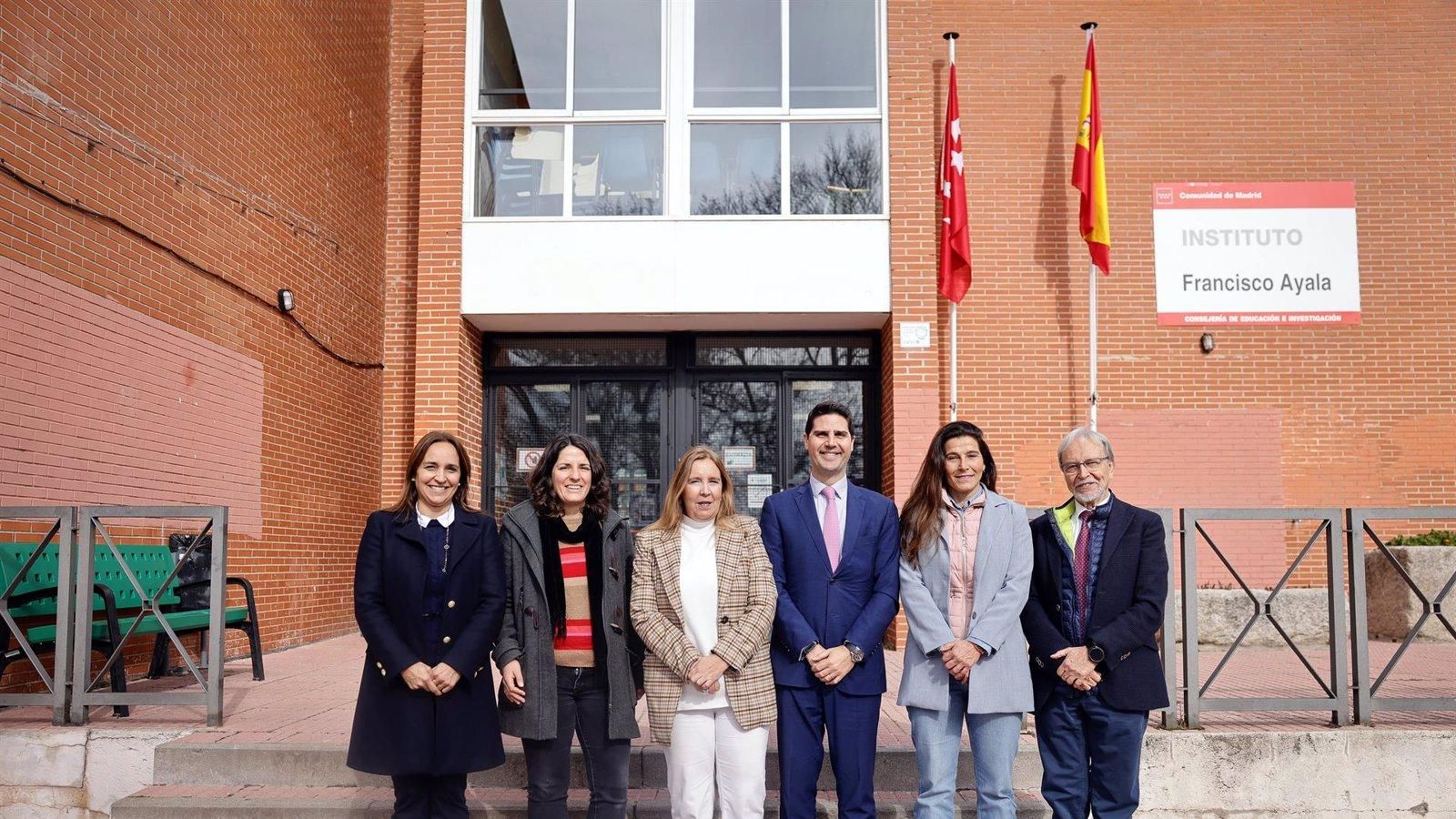 La Comunidad amplía la oferta educativa de Hoyo de Manzanares con la incorporación de Bachiller al IES Francisco de Ayala