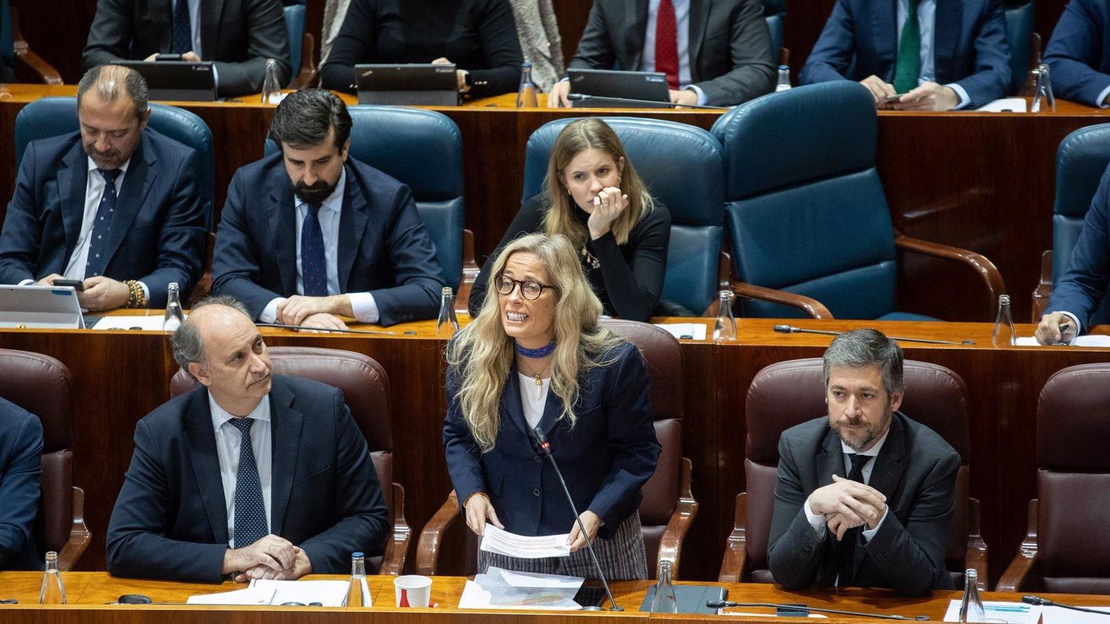 La Comunidad defiende su "transparencia total" y exige lo mismo para Begoña Gómez y Koldo García