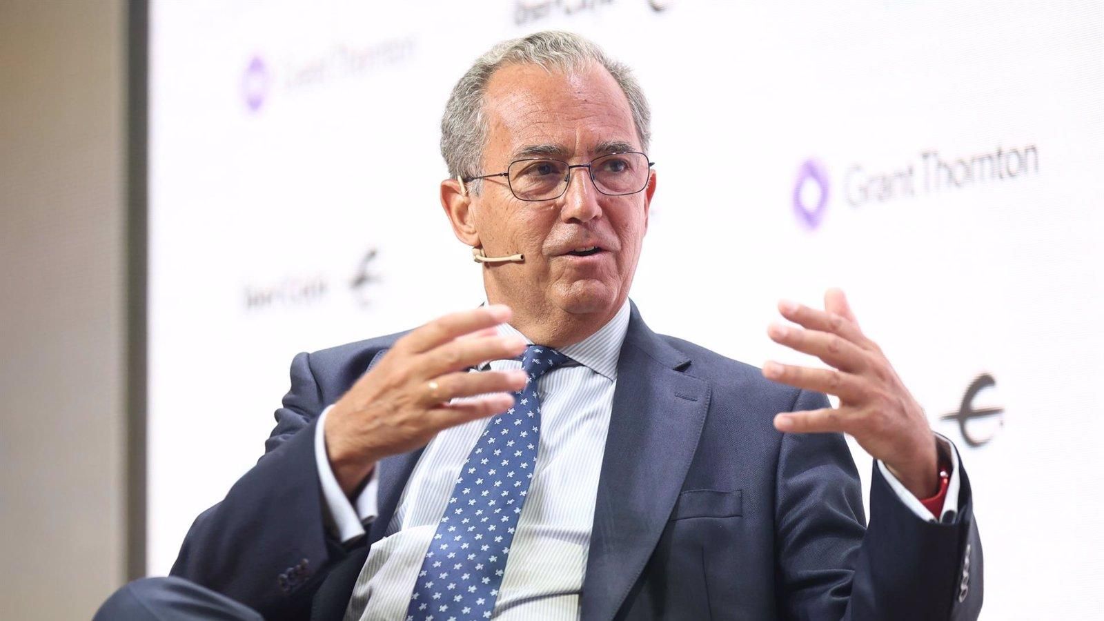 Ossorio recomienda a la izquierda "oír más música" para acudir tranquilos a los plenos 