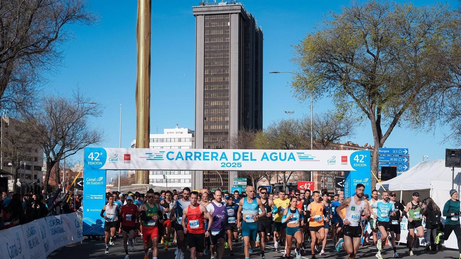 Más de 4.500 corredores participan en la 42ª Carrera del Agua por el uso responsable del agua