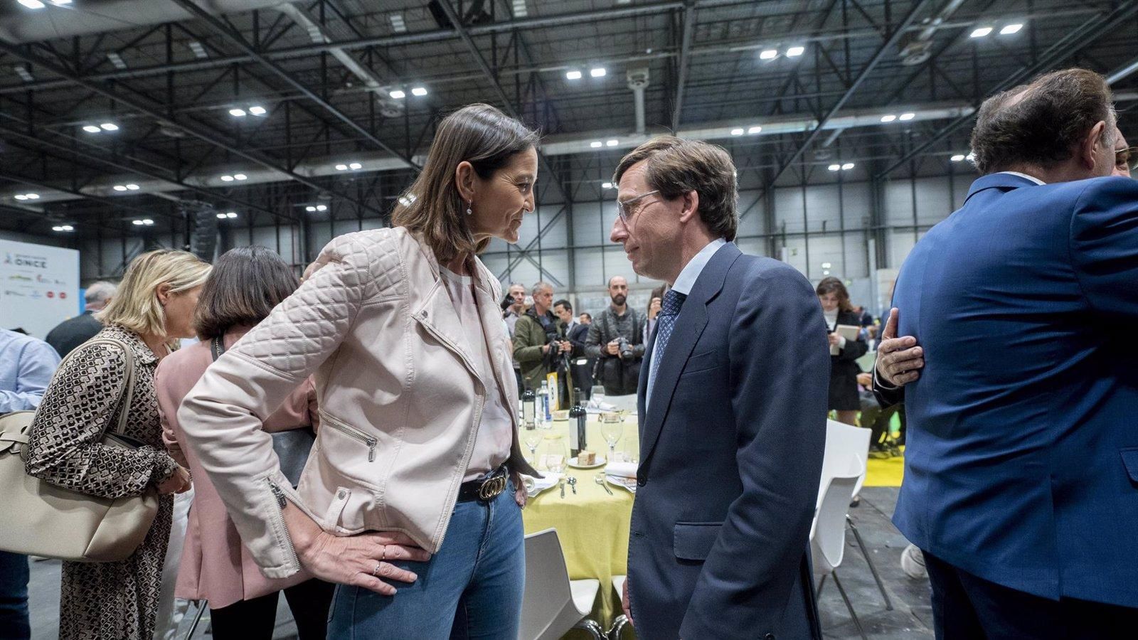 Almeida exige a Reyes Maroto una disculpa pública y la acusa de ser "la máquina del fango" del sanchismo en Madrid