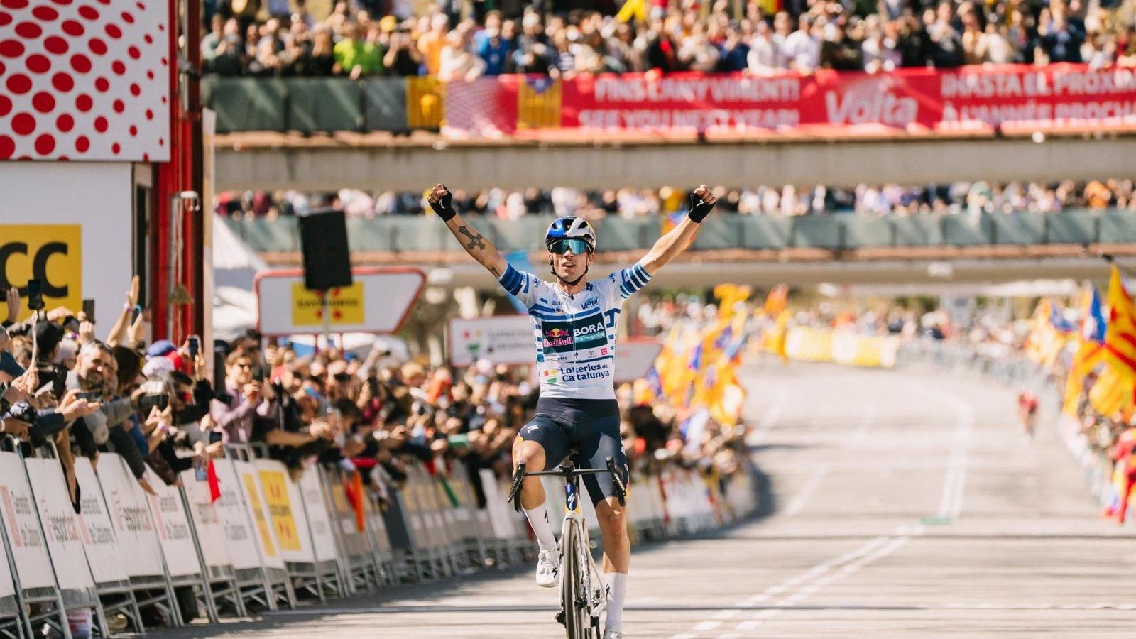 Primoz Roglic se impone en Montjuïc y lidera la Volta a Catalunya