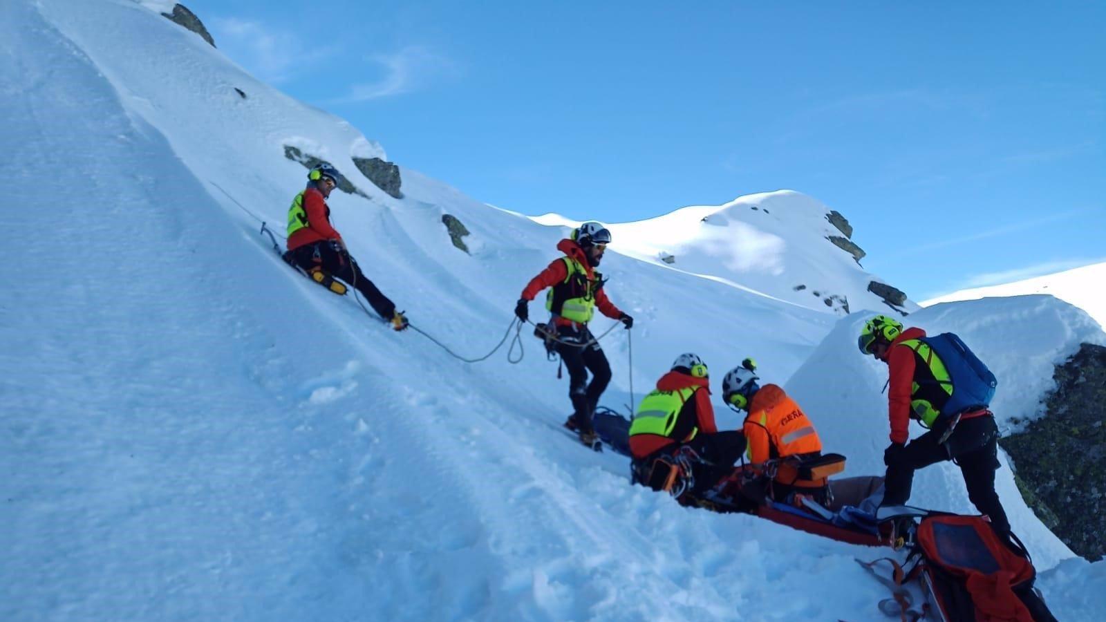 Fin de semana intenso para los rescatadores del GERA en la Sierra madrileña