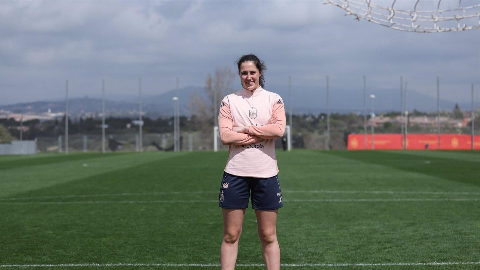 Eunate Astralaga destaca la belleza y singularidad del rol de portera en el fútbol