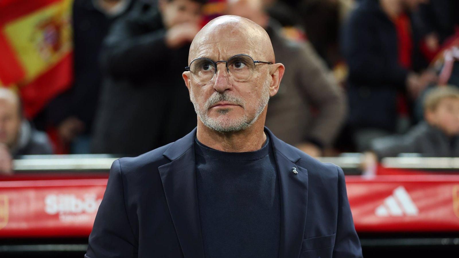 De la Fuente destaca la capacidad de Huijsen para jugar en cualquier equipo