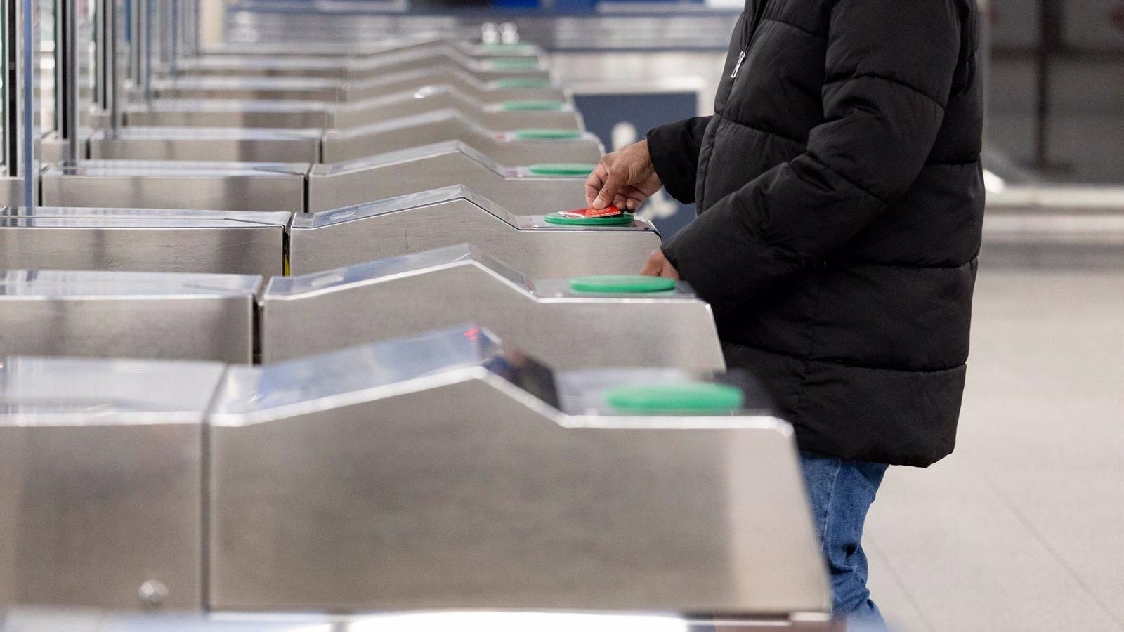 Restablecido el servicio en la Línea 9 de Metro entre Arganda y Rivas tras tres horas de interrupción