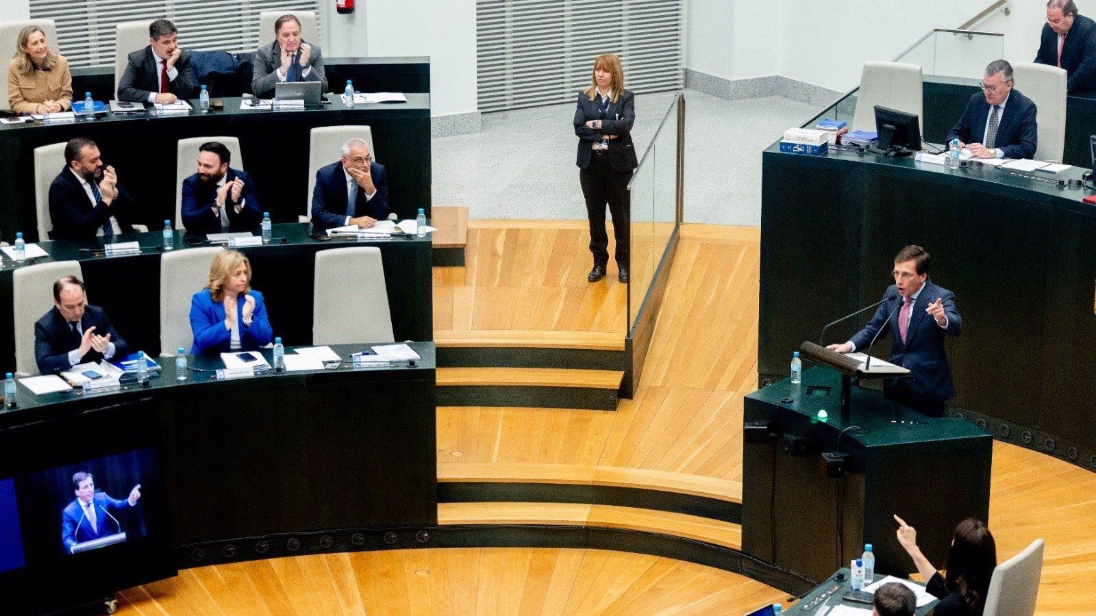 Madrid suspende el Pleno municipal mientras se restablece la normalidad tras el apagón