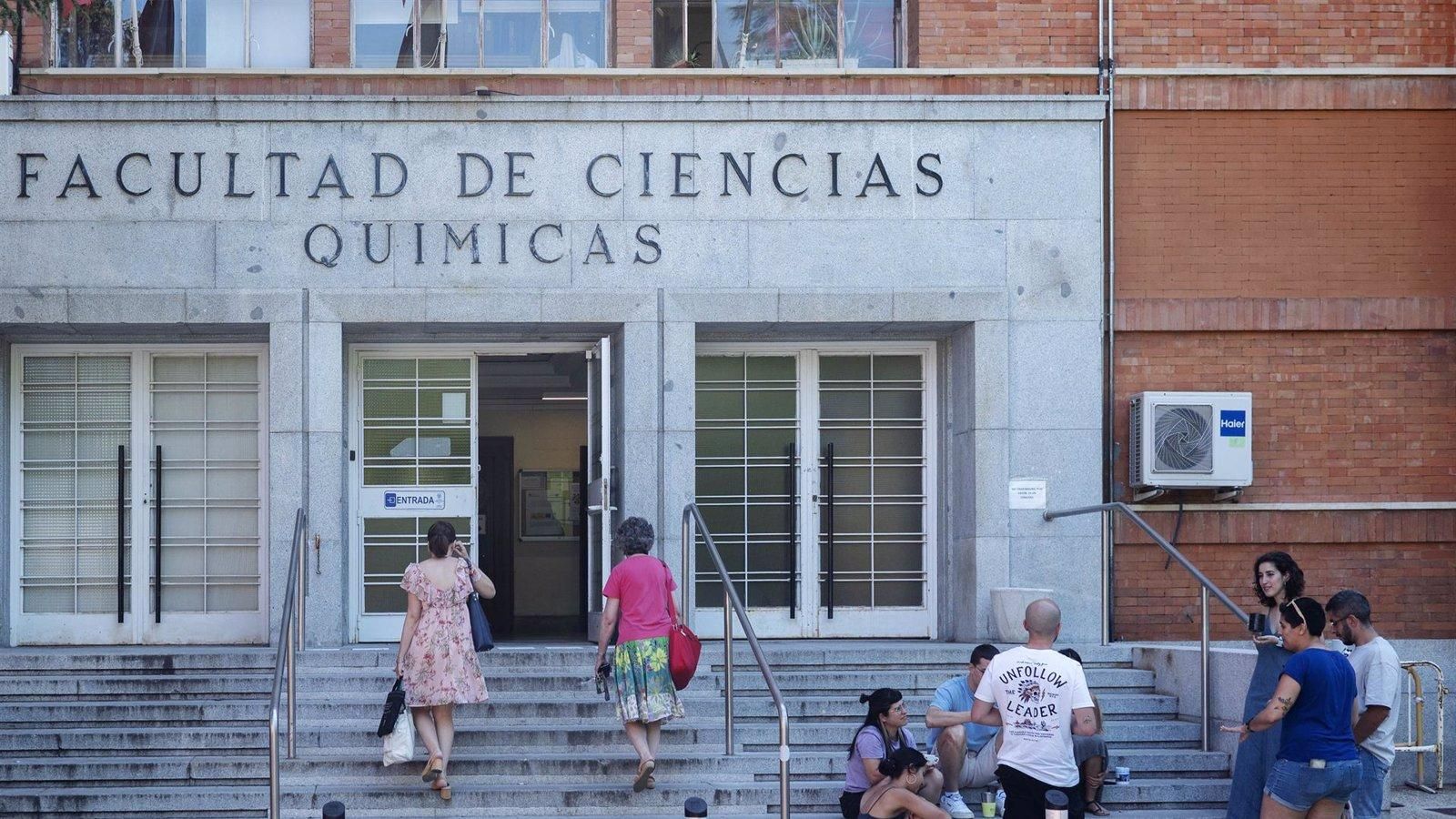 Las universidades públicas de Madrid suspenden las clases y algunas privadas retoman la actividad