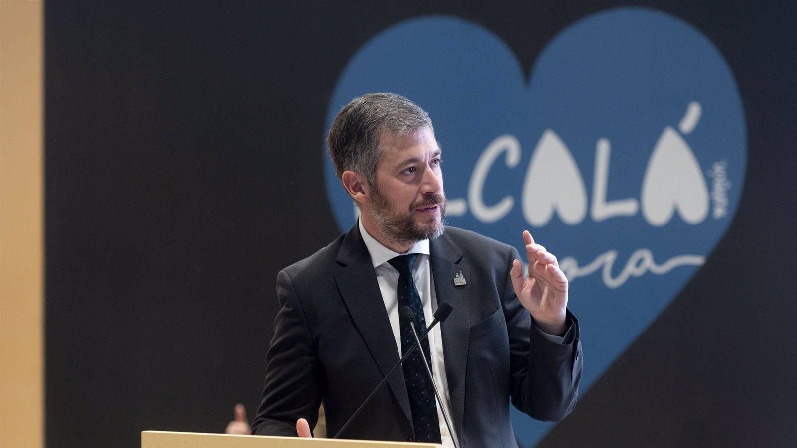 García Martín acusa a Sánchez de usar el debate sobre las universidades para tapar la corrupción