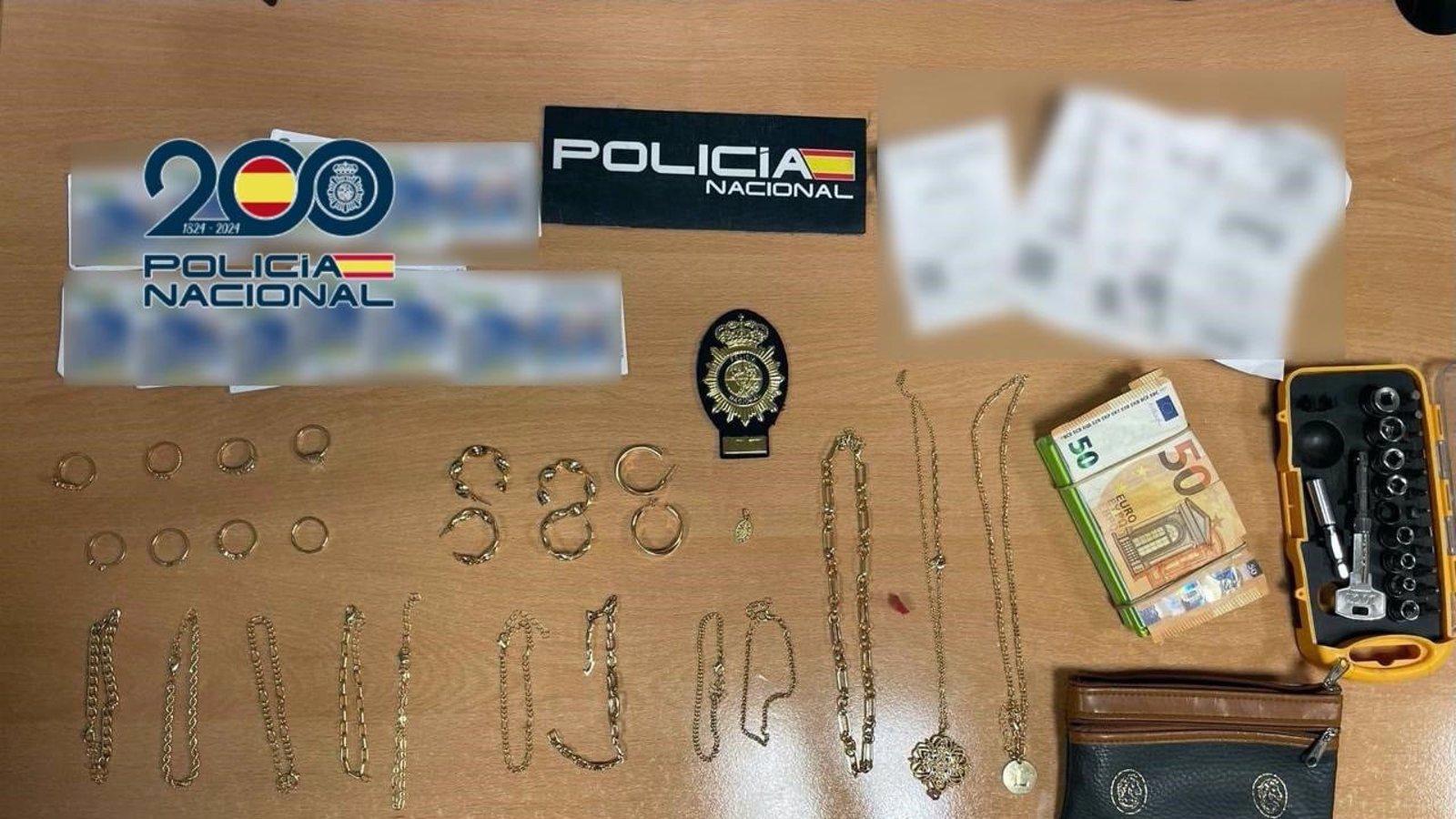 Dos detenidos en el distrito Salamanca por intentar estafar a una anciana con el timo del tocomocho