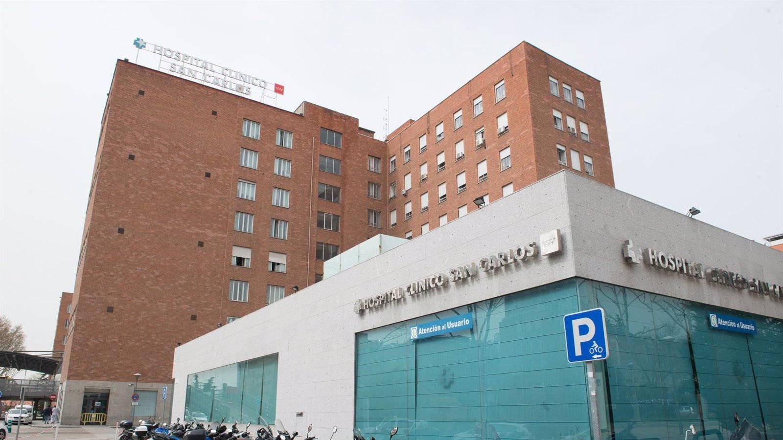 Un paciente que fumaba en su habitación provoca un incendio en el Clínico