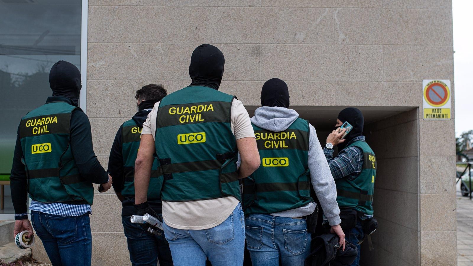 Guardias Civiles alertan de presiones políticas para desestabilizar a la UCO y proteger a cargos del entorno de Sánchez