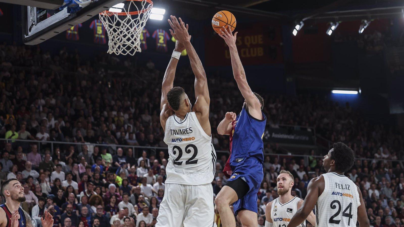 Tavares consolida su dominio defensivo y vuelve a ser elegido Mejor Defensor de la Liga Endesa