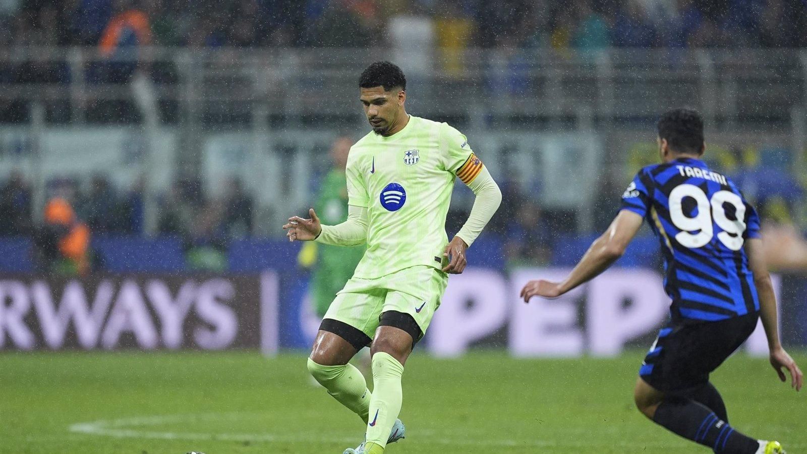 Ronald Araujo asegura que la derrota no influirá en el rendimiento del Barça en el Clásico