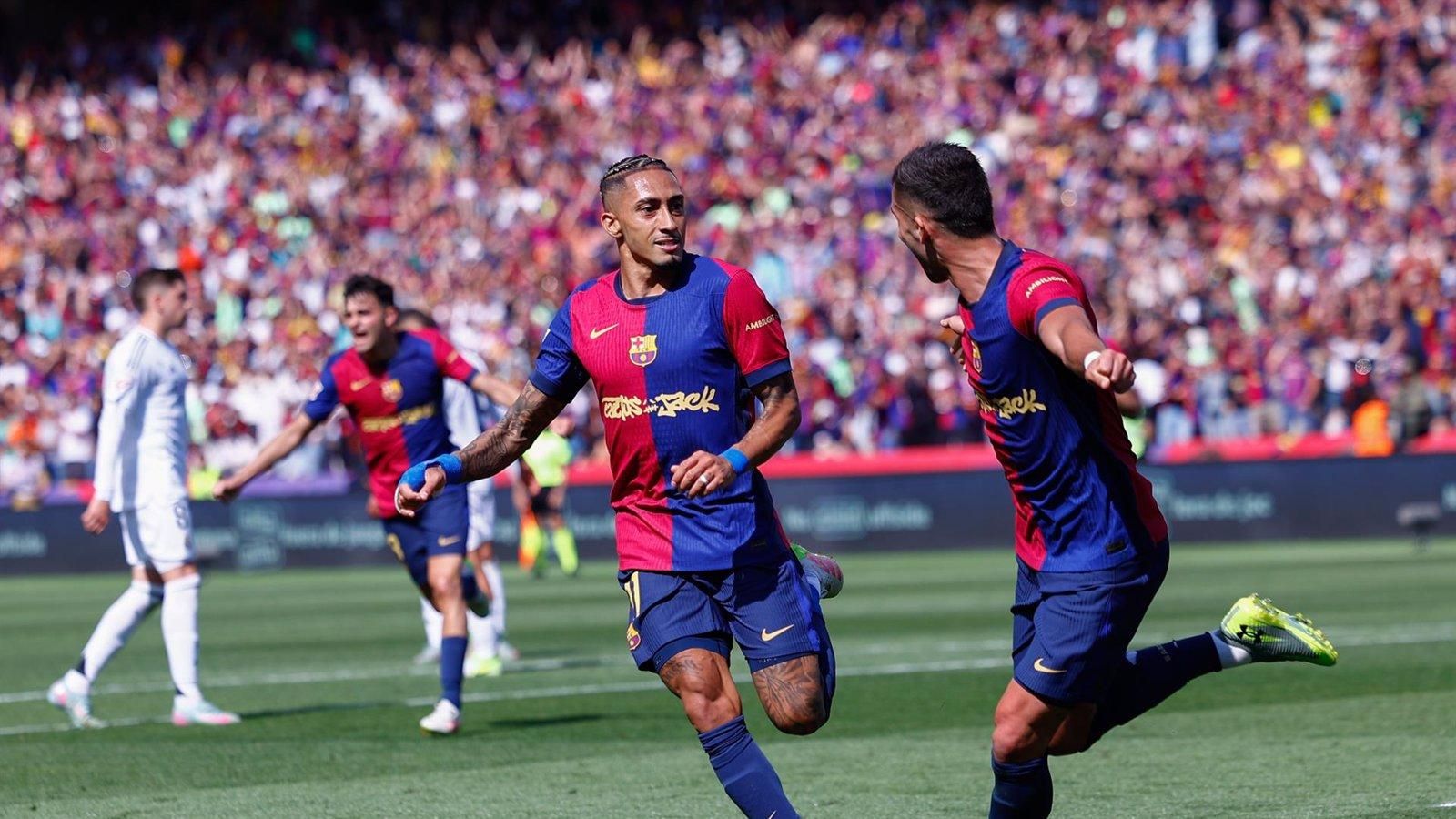 El FC Barcelona y el Real Madrid protagonizan un intenso duelo con victoria azulgrana por 4-3