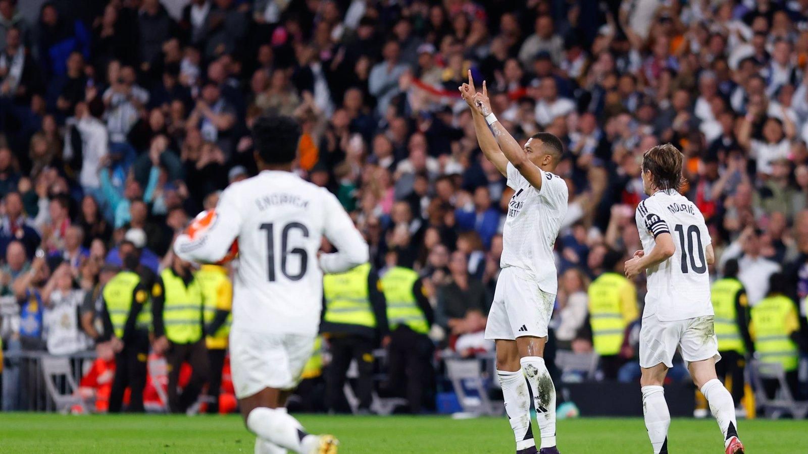 El Real Madrid vence 2-1 al RCD Mallorca en un complicado encuentro