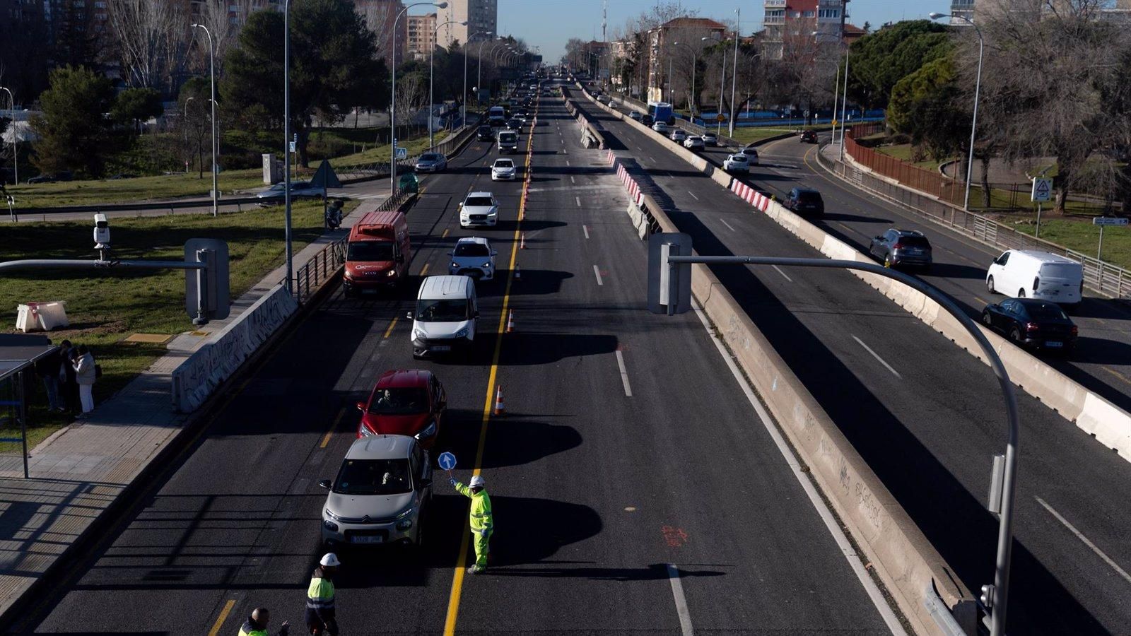 Rodrigo acusa a Óscar Puente de "no contestar" a las peticiones sobre el cierre de la M-50