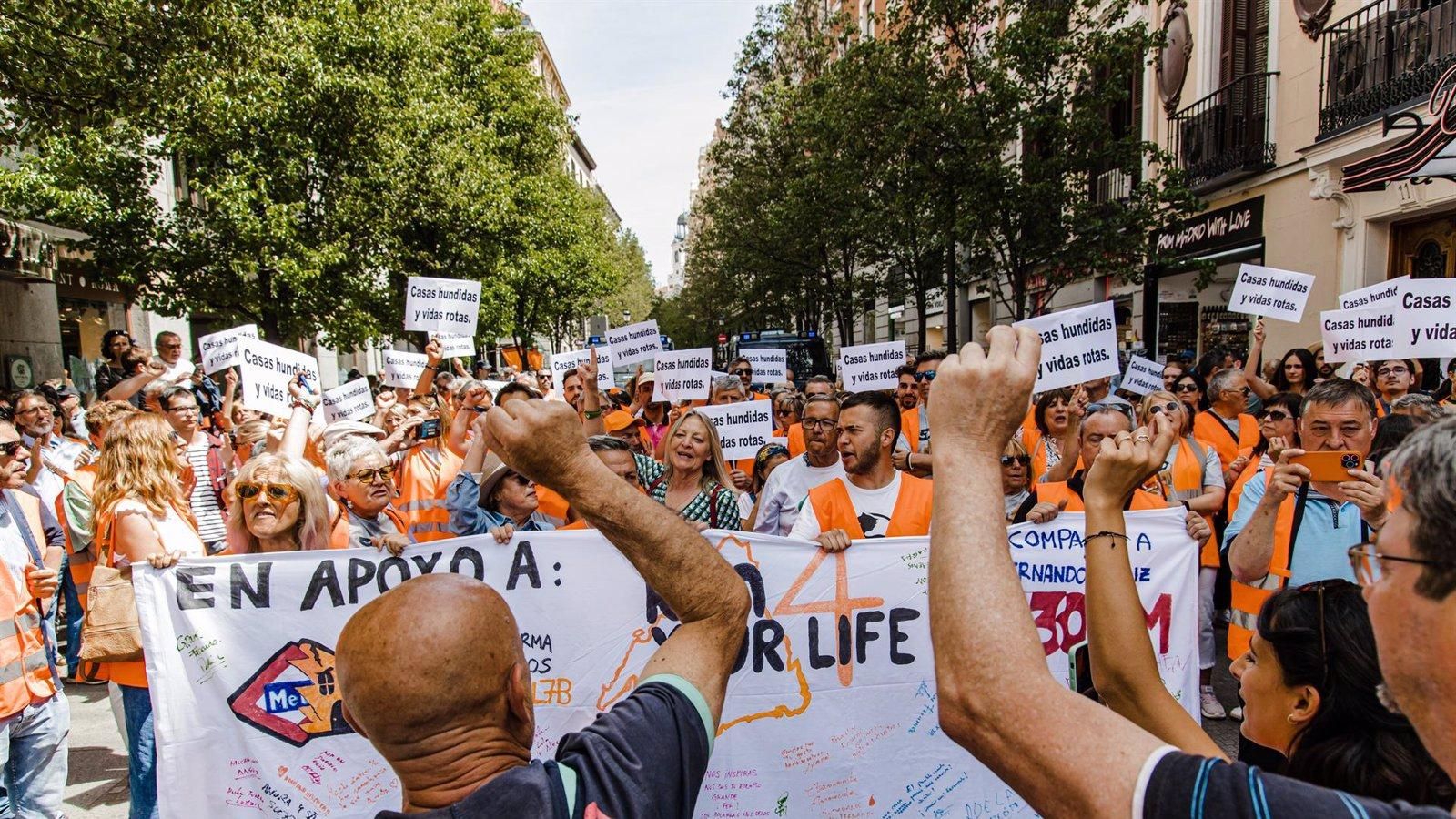 Los afectados por la línea 7B del Metro inician la batalla judicial