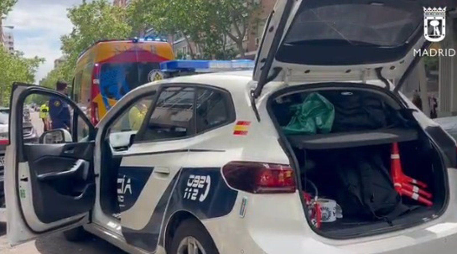 Dos heridos tras una colisión entre una moto y una ambulancia del Samur