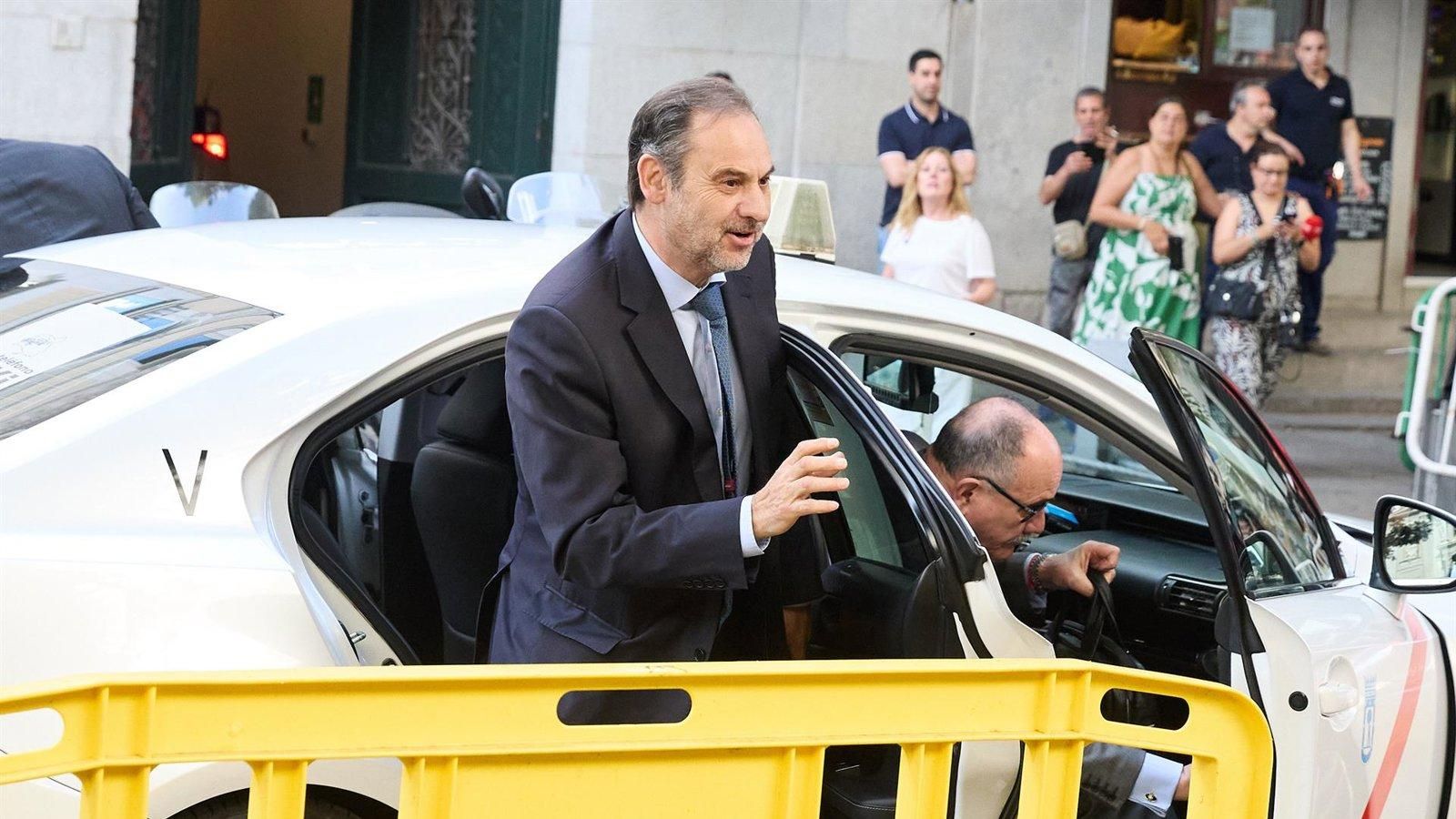 El exministro Ábalos no reconoce su voz en los audios de Koldo y niega irregularidades