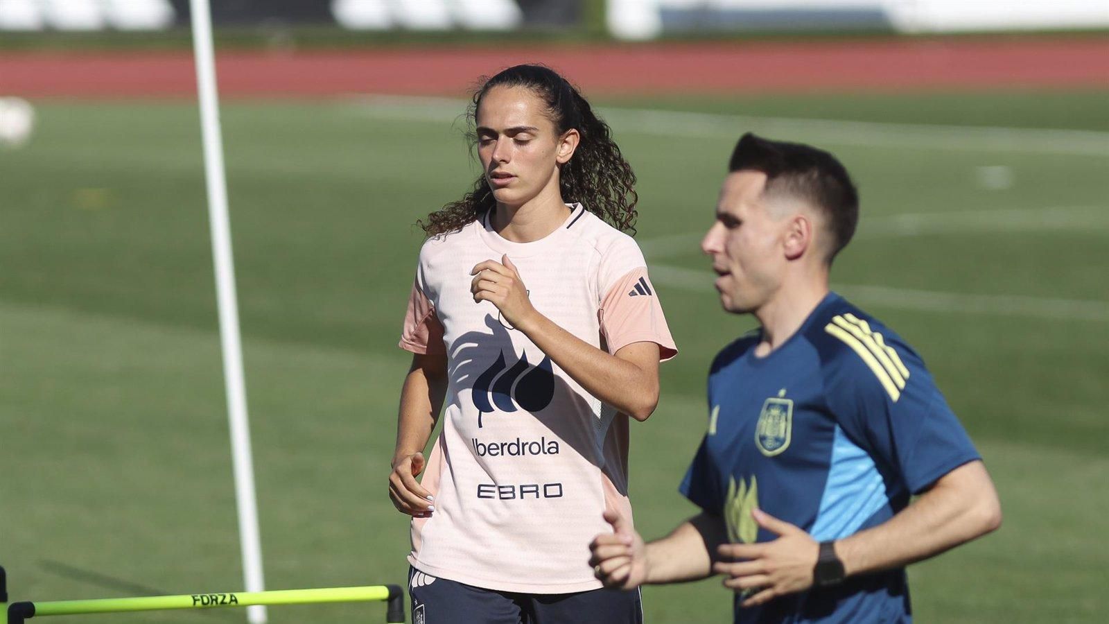 Maite Zubieta destaca a Patri Guijarro como referente en su posición en el fútbol